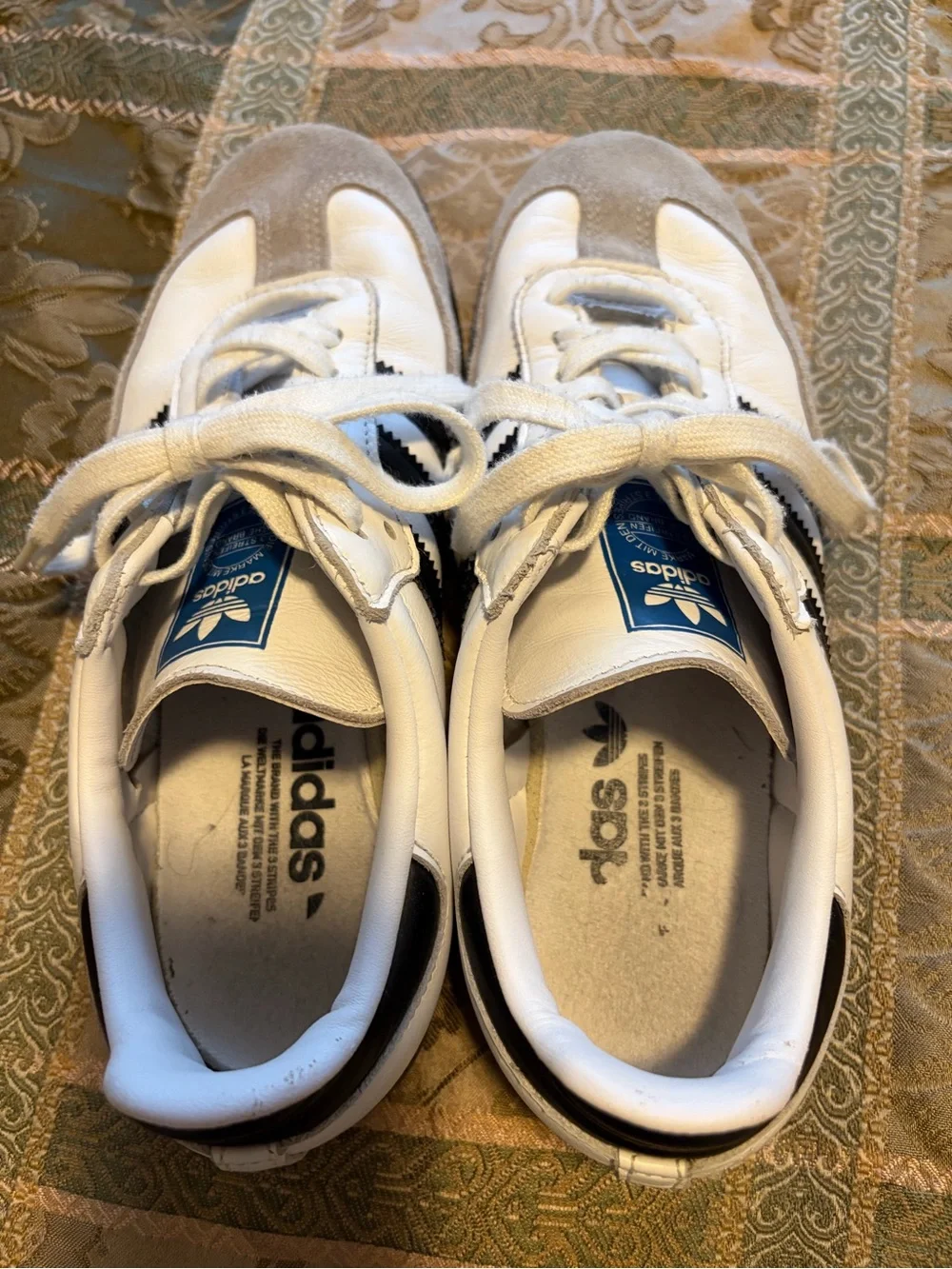 adidas iconic samba